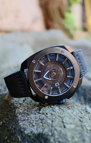 DWISS RS1-BL-Automatic - Limited Edition, Design Awarded Luxury Swiss Made Watches With Innovative Time Reading Systems