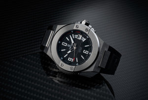  DWISS M1 Silver Limited Edition and design awarded Luxury Swiss Made Watches With Innovative Time Reading Systems 