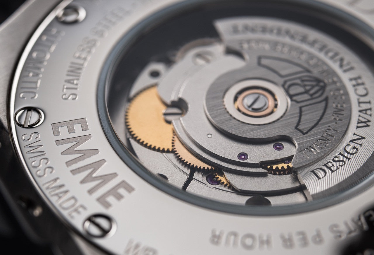  DWISS M1 Silver Limited Edition and design awarded Luxury Swiss Made Watches With Innovative Time Reading Systems 