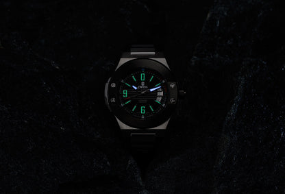  DWISS M1 Silver Black Limited Edition and design awarded Luxury Swiss Made Watches With Innovative Time Reading Systems 
